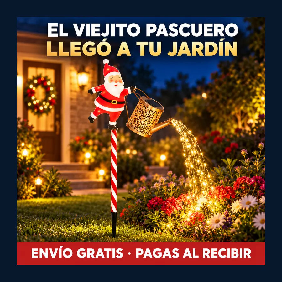 Regadera solar navideña del Viejito Pascuero encendida en el jardín